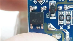 Qi標準v1.2.4最新版本來了，定頻調壓方案或將受益（轉載充電頭網）